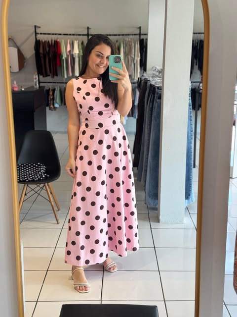 Vestido rosa com estampa de poá da vitrine Maria’s